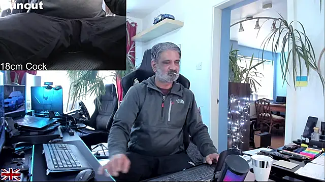 OnlineBossUK online show from 11/08/25, 11:10