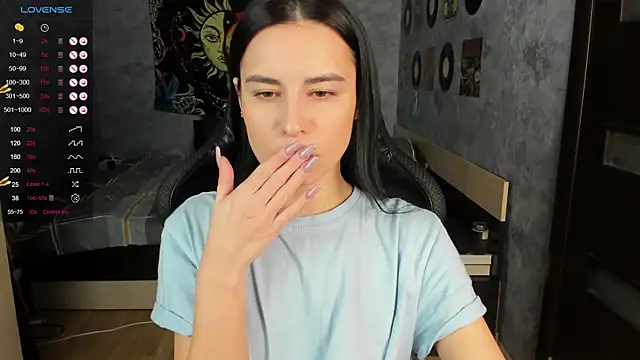 Horny Nikki  online show from 12/13/24, 03:16