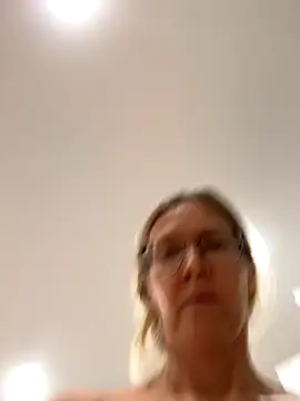 angelmommu online show from 11/19/25, 04:29