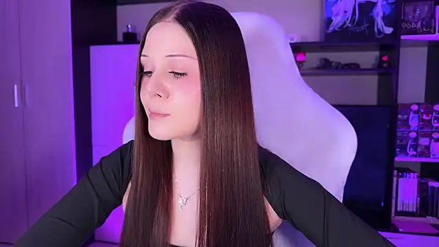 Snapshot of jasminevine chatting on 11/28/25, 06:38 jasminevine online show from 11/28/25, 06:38