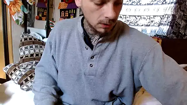 Snapshot of DADDY_KANE8--- chatting on 01/22/25, 04:44 DADDY KANE8--- online show from 01/22/25, 04:44