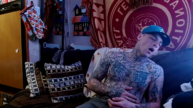 Snapshot of DADDY_KANE8--- chatting on 02/05/25, 11:44 DADDY KANE8--- online show from 02/05/25, 11:44