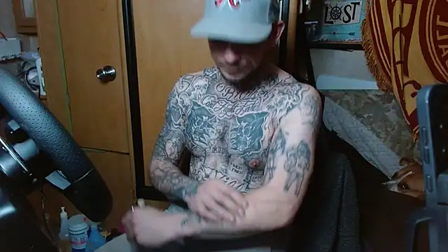 Snapshot of DADDY_KANE8--- chatting on 03/03/25, 12:04 DADDY KANE8--- online show from 03/03/25, 12:04