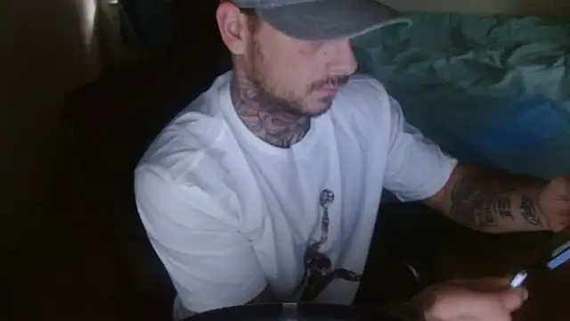 Snapshot of DADDY_KANE8--- chatting on 11/10/25, 01:54 DADDY KANE8--- online show from 11/10/25, 01:54