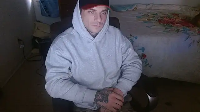 Snapshot of DADDY_KANE8--- chatting on 11/17/25, 04:13 DADDY KANE8--- online show from 11/17/25, 04:13