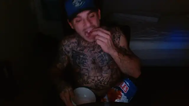 Snapshot of DADDY_KANE8--- chatting on 11/23/25, 10:31 DADDY KANE8--- online show from 11/23/25, 10:31