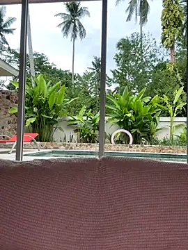 Snapshot of Helena_Karel chatting on 09/27/25, 09:14 Helena Karel online show from 09/27/25, 09:14