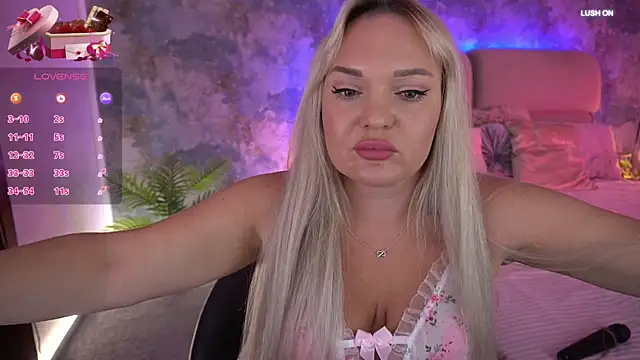 MissyMartinez online show from 10/12/25, 06:12