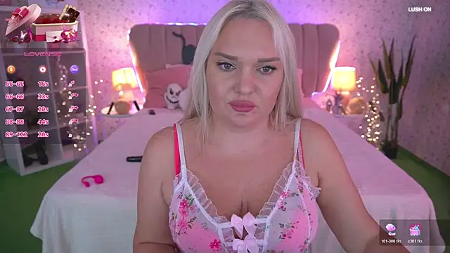 MissyMartinez online show from 10/22/25, 02:28