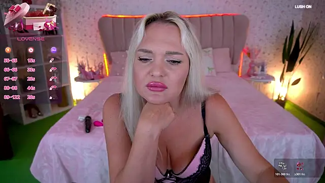MissyMartinez online show from 07/18/26, 06:06