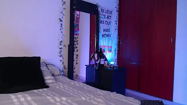little kayla  online show from 08/03/26, 11:41