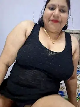 MOM-SUN-COUPLE online show from 03/12/25, 08:51