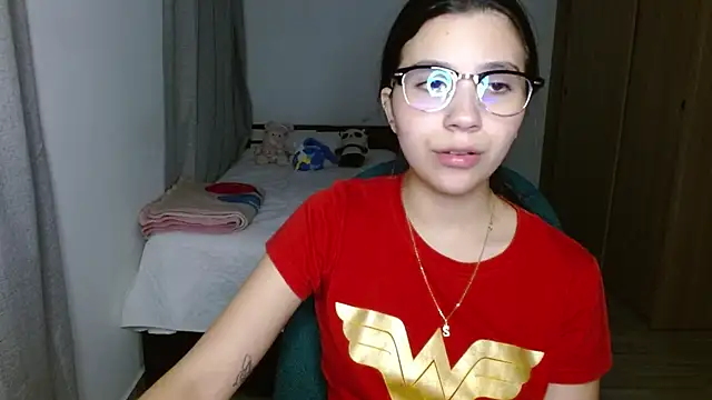mia  lopez  online show from 11/07/25, 02:55