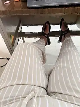 FerLu8 online show from 04/07/26, 08:31