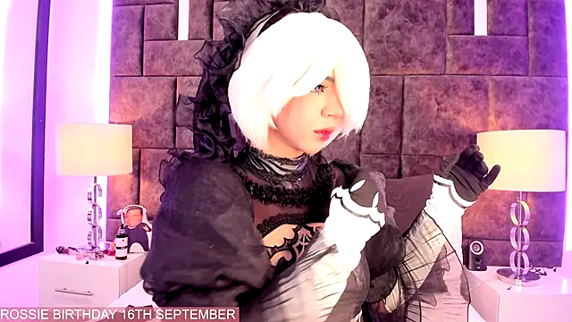 Snapshot of Petit-Rosse chatting on 09/08/25, 03:00 Petit-Rosse online show from 09/08/25, 03:00