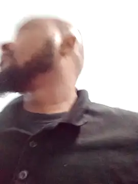 Snapshot of douksm chatting on 12/21/24, 08:28 douksm online show from 12/21/24, 08:28