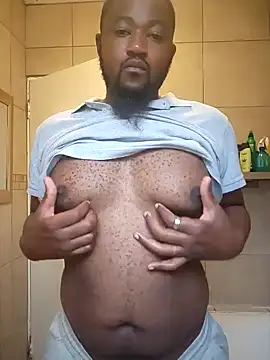 Snapshot of douksm chatting on 02/09/25, 04:18 douksm online show from 02/09/25, 04:18