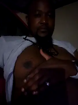 Snapshot of douksm chatting on 02/18/25, 05:21 douksm online show from 02/18/25, 05:21