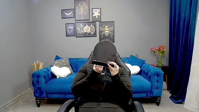 Snapshot of Katewalker_ chatting on 03/05/25, 06:12 Katewalker online show from 03/05/25, 06:12