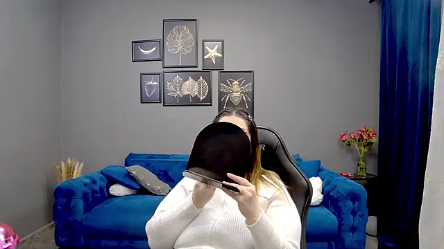 Snapshot of Katewalker_ chatting on 03/06/25, 06:16 Katewalker online show from 03/06/25, 06:16