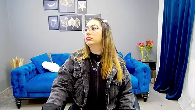 Snapshot of Katewalker_ chatting on 03/20/25, 06:09 Katewalker online show from 03/20/25, 06:09