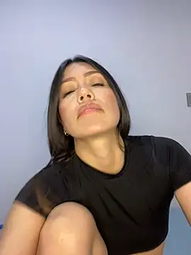 martina contreras online show from 12/30/24, 06:09