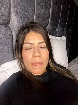 martina contreras online show from 11/01/25, 08:05