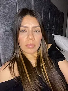 martina contreras online show from 03/04/26, 04:07