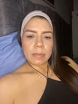 martina contreras online show from 05/18/26, 04:07