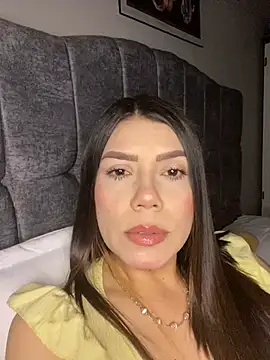 martina contreras online show from 06/19/26, 05:34