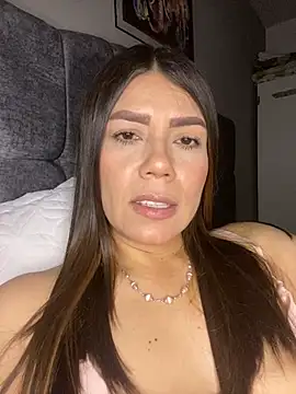 martina contreras online show from 07/08/26, 04:06