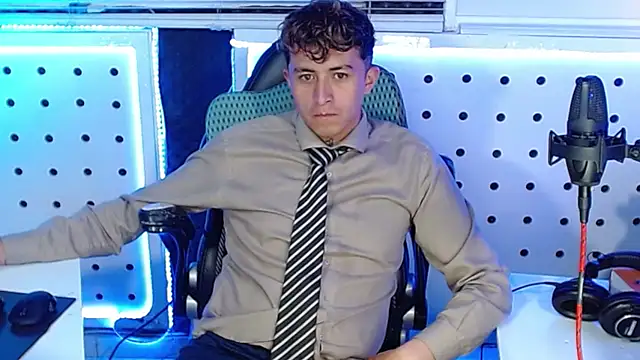 Darko0717 online show from 09/26/25, 11:42