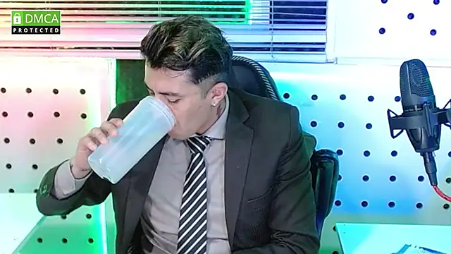 Darko0717 online show from 10/27/25, 11:36