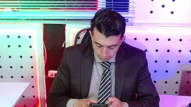 Darko0717 online show from 11/17/25, 01:39