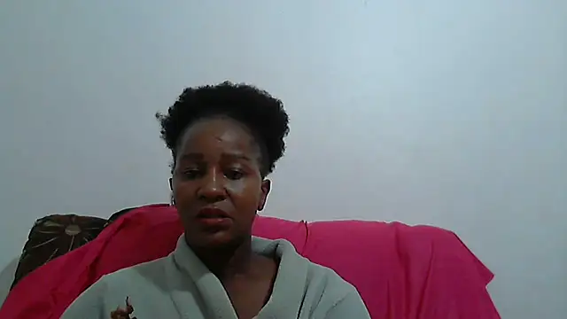 sluttylaura21 online show from 03/18/25, 06:04