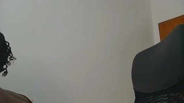 sluttylaura21 online show from 01/13/26, 08:41