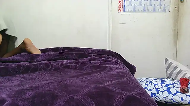 sluttylaura21 online show from 05/30/26, 05:10