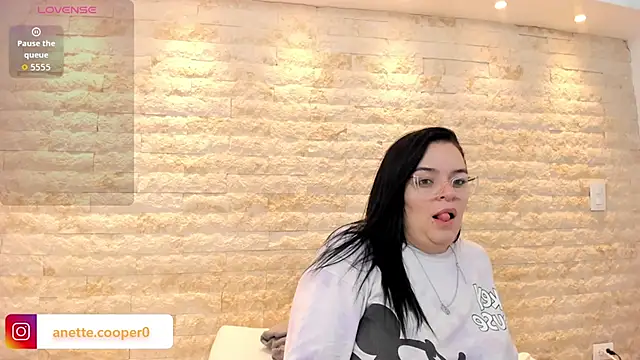 anette cooper online show from 11/20/25, 03:39