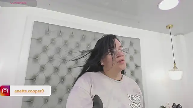 anette cooper online show from 01/15/26, 01:43