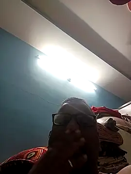 Snapshot of StarPacifist6 chatting on 01/22/25, 04:23 StarPacifist6 online show from 01/22/25, 04:23