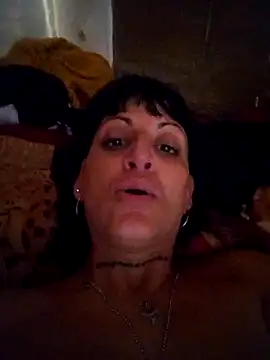 estefyzapata online show from 10/14/25, 08:09