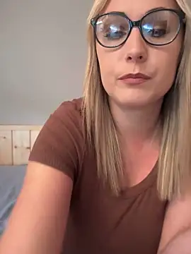 Leanymphoo online show from 10/07/25, 08:55