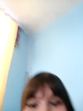 Snapshot of EmiTranny chatting on 01/23/25, 03:32 EmiTranny online show from 01/23/25, 03:32