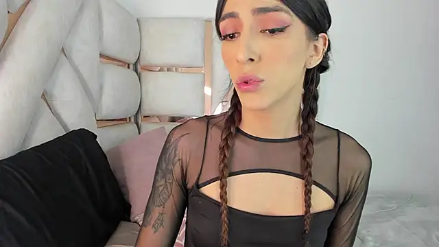 Camila rehabx online show from 09/20/25, 08:04