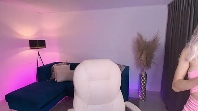 emilly smith 1 online show from 03/20/25, 03:13