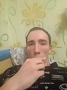 Snapshot of Loki_2597 chatting on 12/12/24, 07:48 Loki 2597 online show from 12/12/24, 07:48