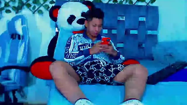 Hakim prettynigg online show from 04/05/26, 12:52