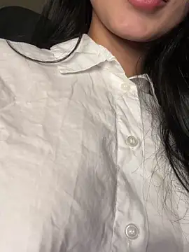 EvaMoet online show from 12/30/24, 08:54