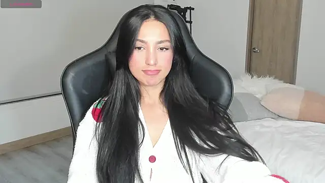 EvaMoet online show from 03/01/25, 08:34