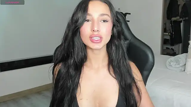 EvaMoet online show from 03/03/25, 05:09